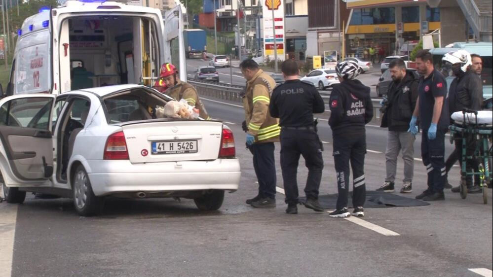 Tuzla'da kontrolden çıkan otomobil takla attı, 1 kişi öldü - 2. Resim