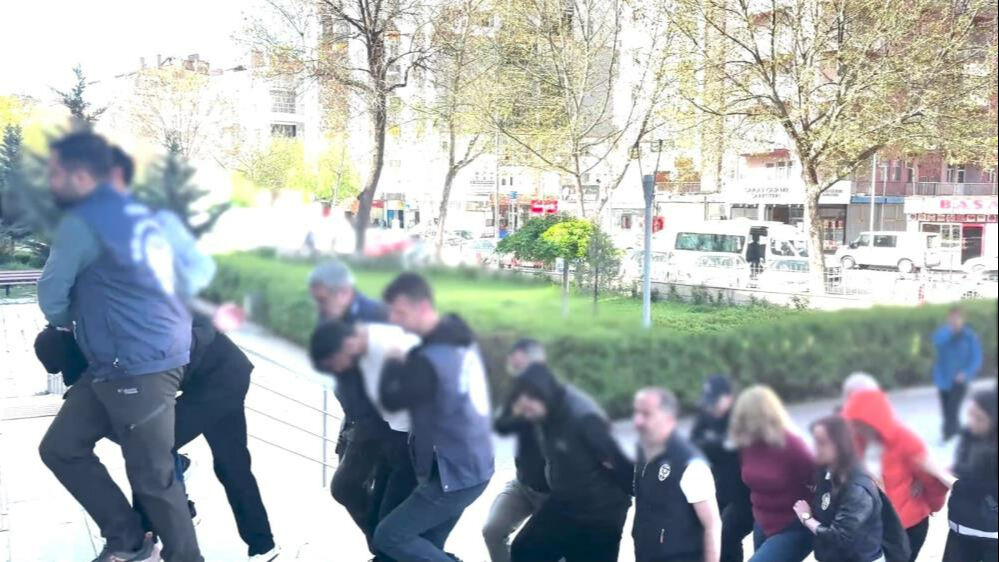 Araç sigortası dolandırıcılığı çetesi çökertildi: 3 tutuklama - 1. Resim