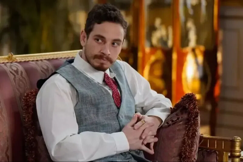 Cem Yiğit Üzümoğlu Şakir Paşa dizisinden ayrılıyor mu? Akıbeti merak konusu oldu - 2. Resim