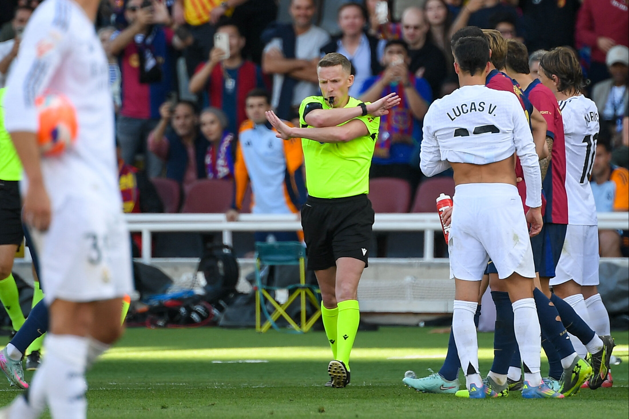 Federasyon paylaştı, ortalık karıştı! Derbide VAR odasında skandal sözler - 1. Resim