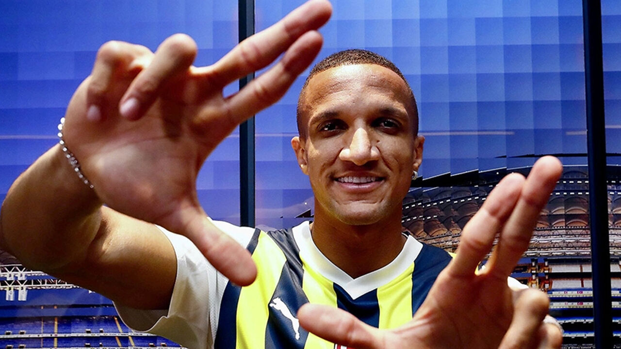 Fenerbahçe'ye İtalya'dan sürpriz teklif! Önerilen miktar şaşırttı Fenerbahçe'ye İtalya'dan sürpriz teklif! Önerilen miktar şaşırttı - 1. Resim