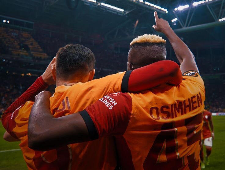 Galatasaray taraftarından Osimhen'e çağrı: #StayWithUsOsimhen - 3. Resim