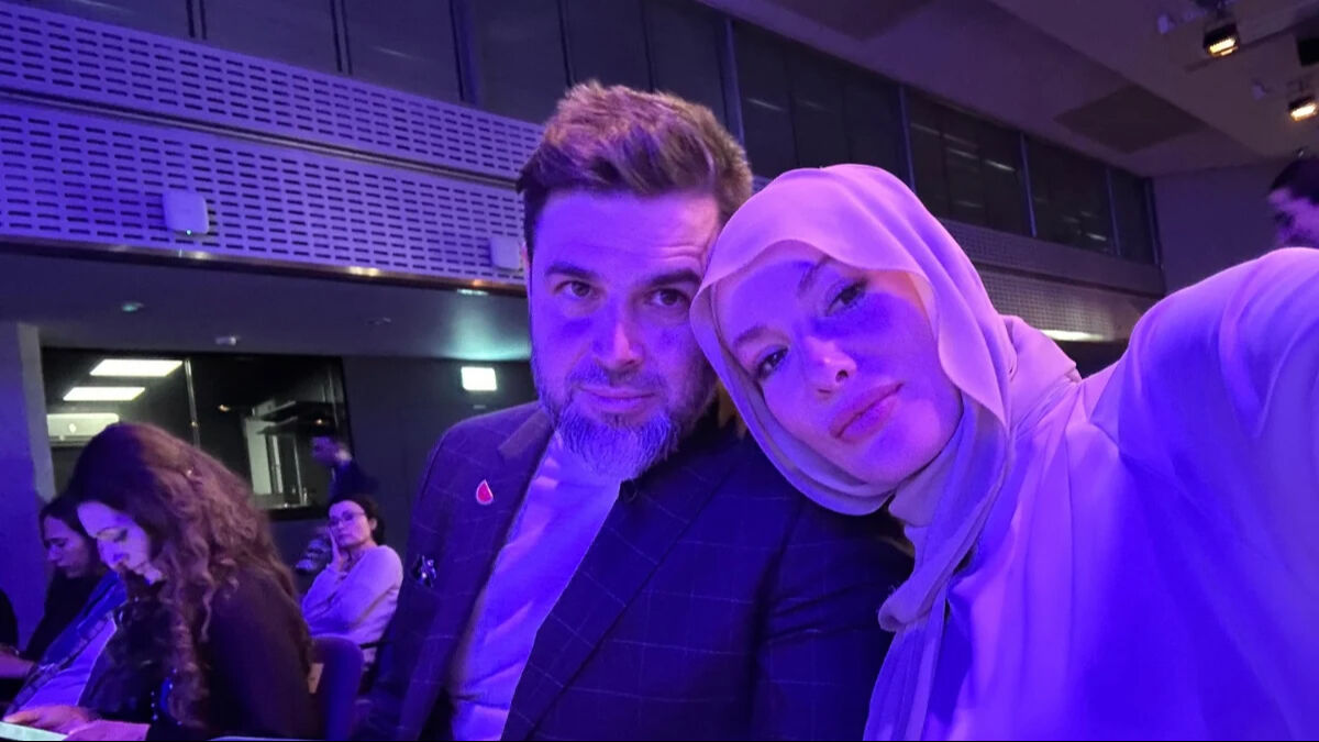 Gamze Özçelik eşi Reshad Strik ile Balkan turuna çıktı! Paylaşımı gündem oldu - 2. Resim