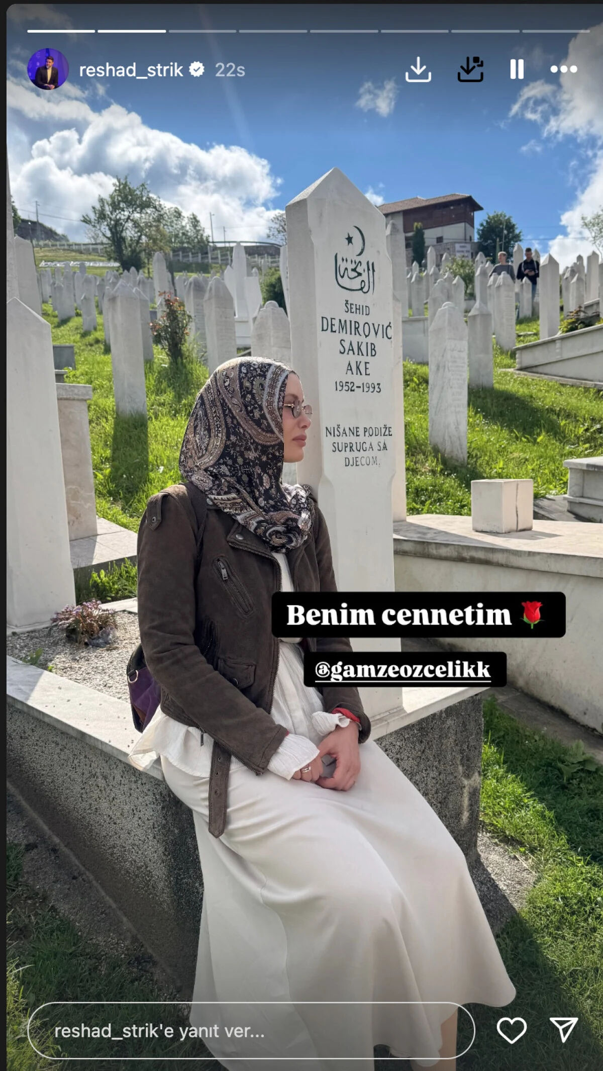 Gamze Özçelik eşi Reshad Strik ile Balkan turuna çıktı! Paylaşımı gündem oldu - 3. Resim