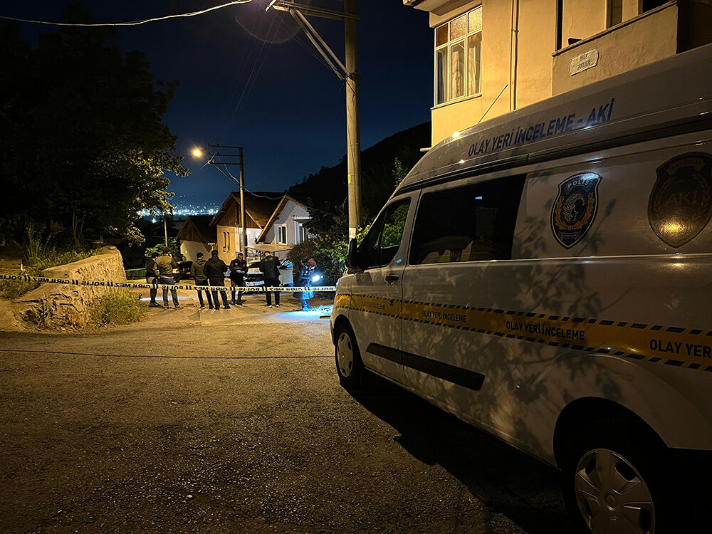 Kocaeli'de suikast girişimi! Arabasındayken kurşuna dizildi... - 1. Resim