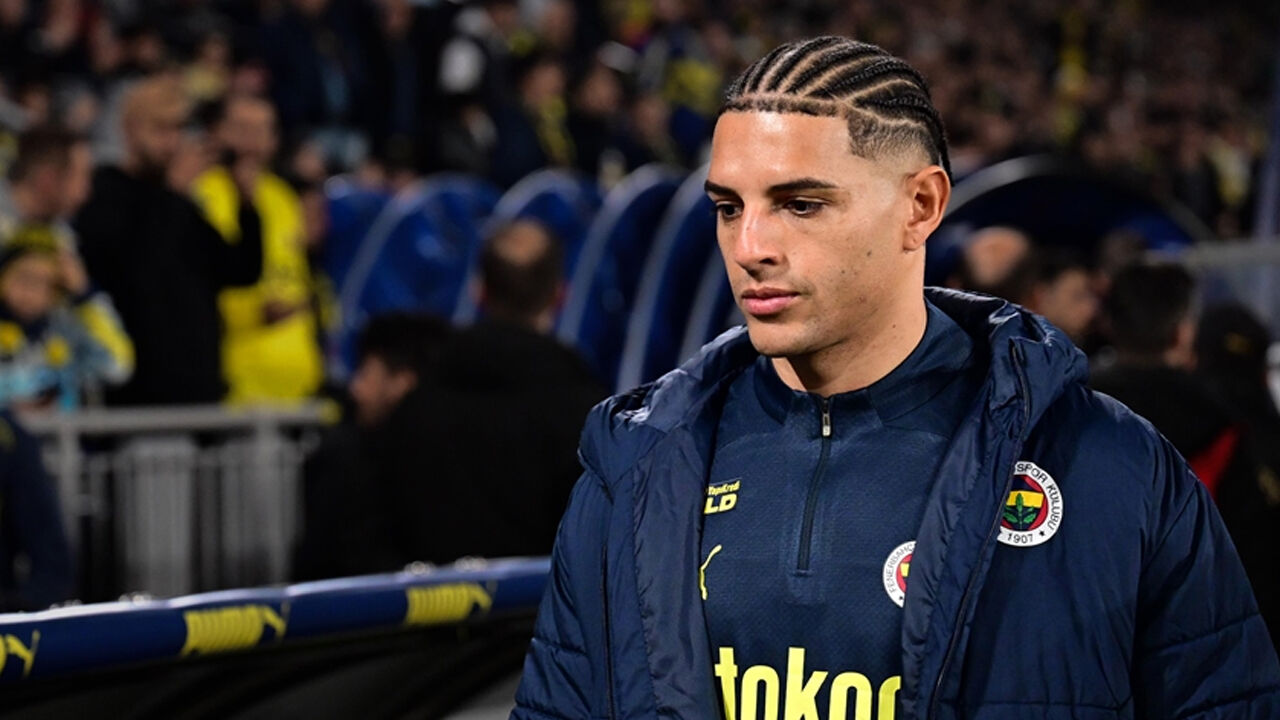 Livakovic ve Yusuf Akçiçek sürprizi! Fenerbahçe'nin listesi şaşırttı Livakovic ve Yusuf Akçiçek sürprizi! Fenerbahçe'nin listesi şaşırttı - 1. Resim