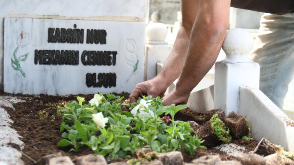 Milletvekili de bulunuyor ev hanımı da! 300 taneye gözü gibi bakıyor... Avrupa'dan da müşterileri var - 6. Resim