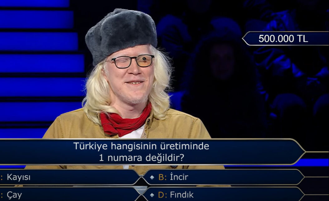 Milyoner'de gündem olan anlar! 500 bin TL'lik Türkiye sorusu yarışmaya damga vurdu Milyoner'de gündem olan anlar! 500 bin TL'lik Türkiye sorusu yarışmaya damga vurdu - 3. Resim