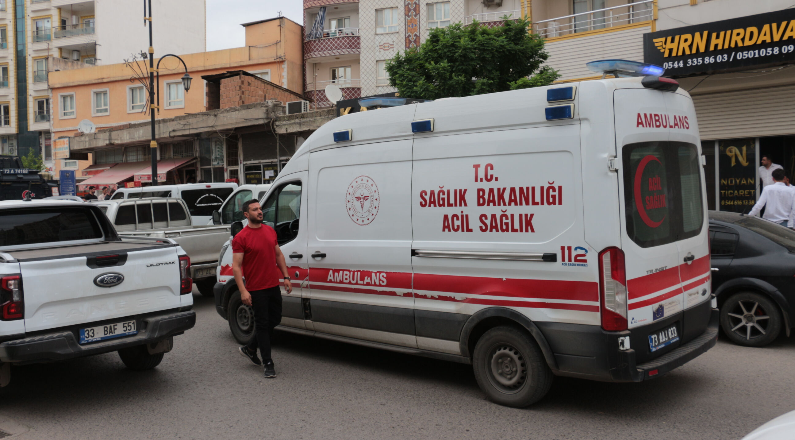 Şırnak'ta mahalle arasında başlayan kavga caddeye taştı: 2 yaralı - 1. Resim