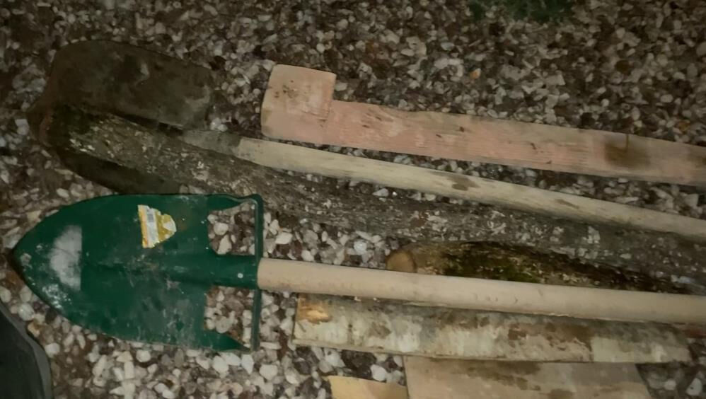 Aksaray'da ortalık karıştı! Taraftarlar birbirine girdi, çok sayıda yaralı var - 2. Resim