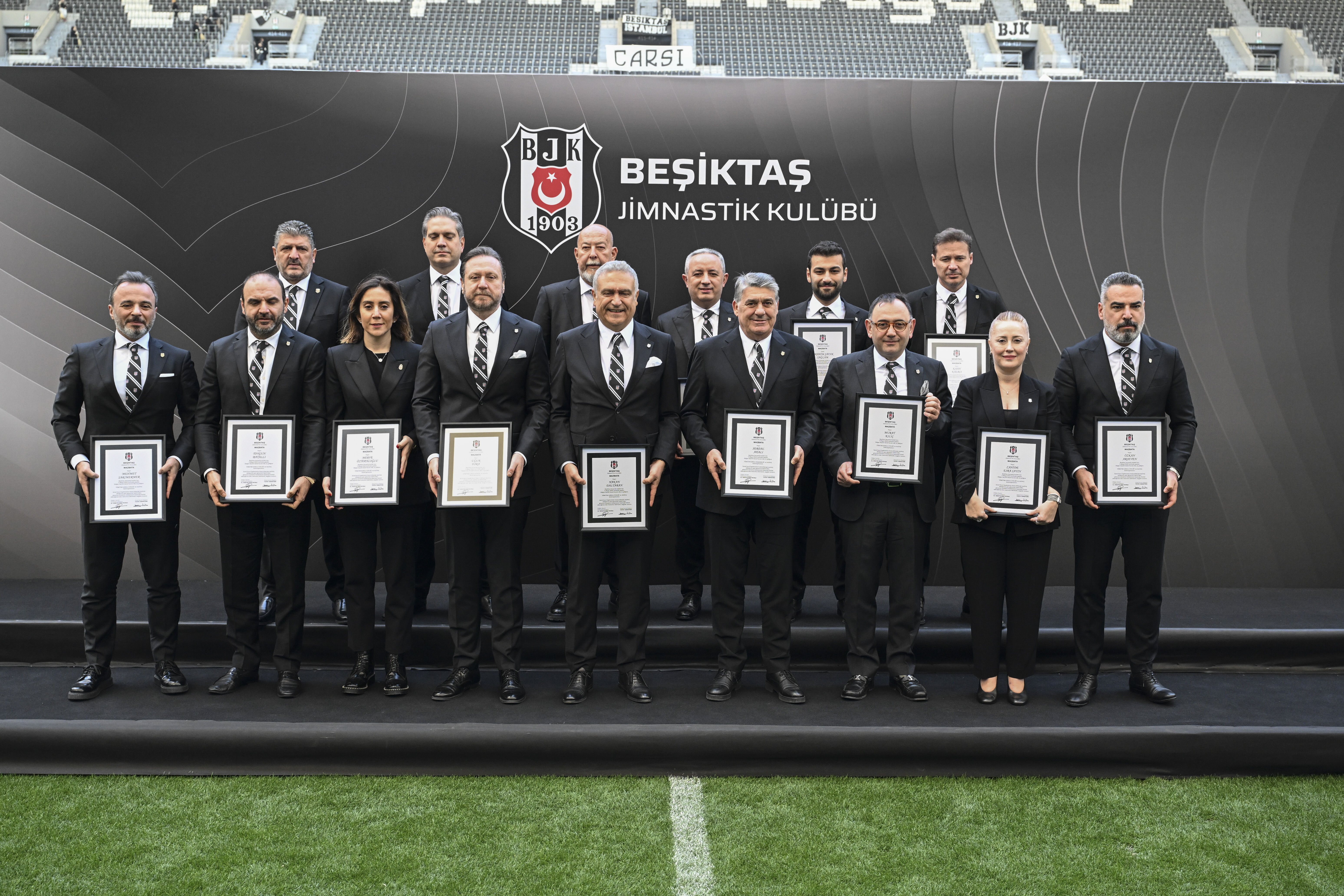 Mazbatasını alan Serdal Adalı'dan ilk açıklama: Kaotik günler geride kaldı - 1. Resim