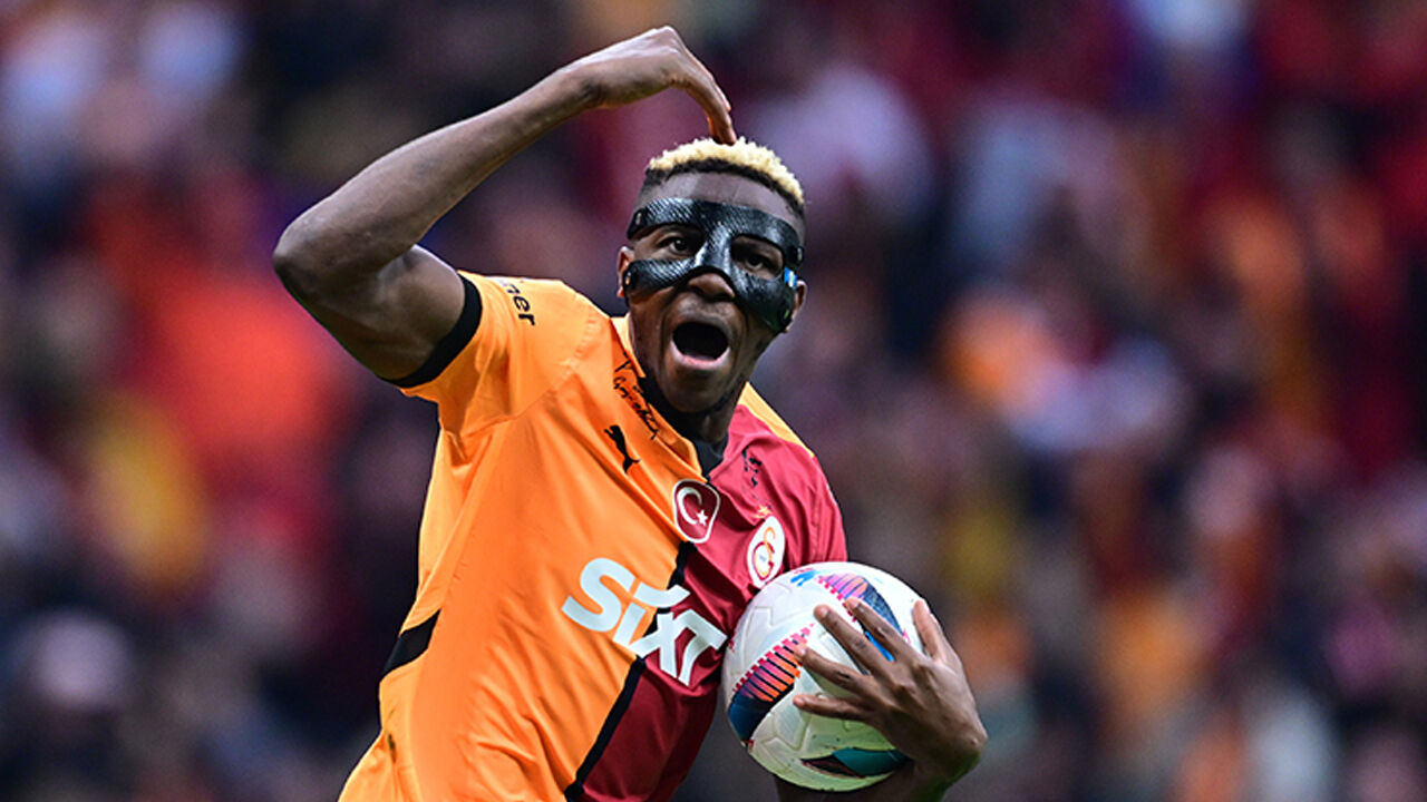 Osimhen transferinde ters köşe eden sözler! 