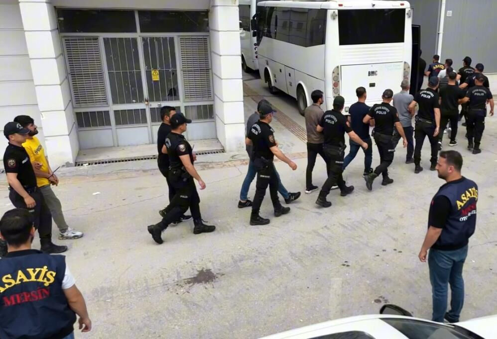 Oto hırsızlığı çetesine 50 milyon TL'lik operasyon: 15 tutuklama - 3. Resim