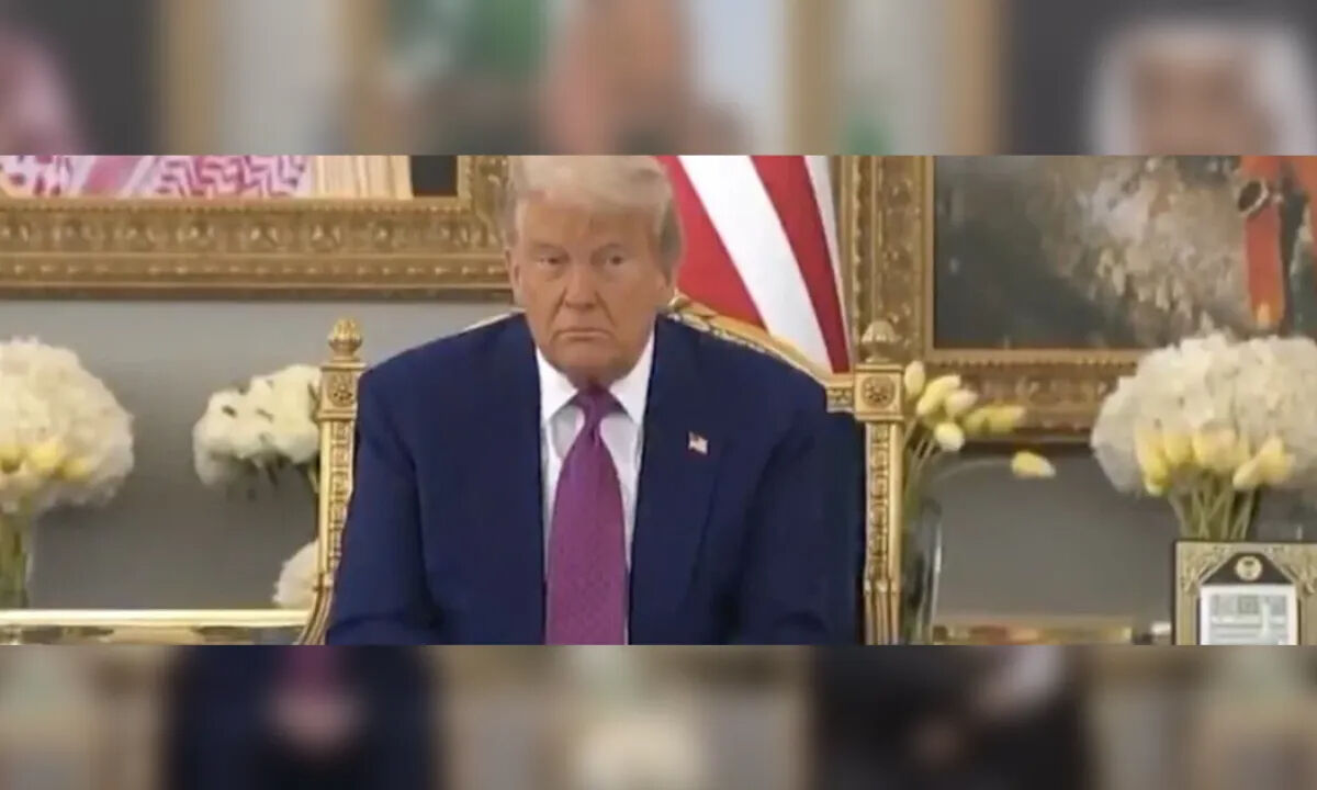 Riyad'da gergin anlar: Trump geleneksel Arap kahvesini geri çevirdi! - 2. Resim