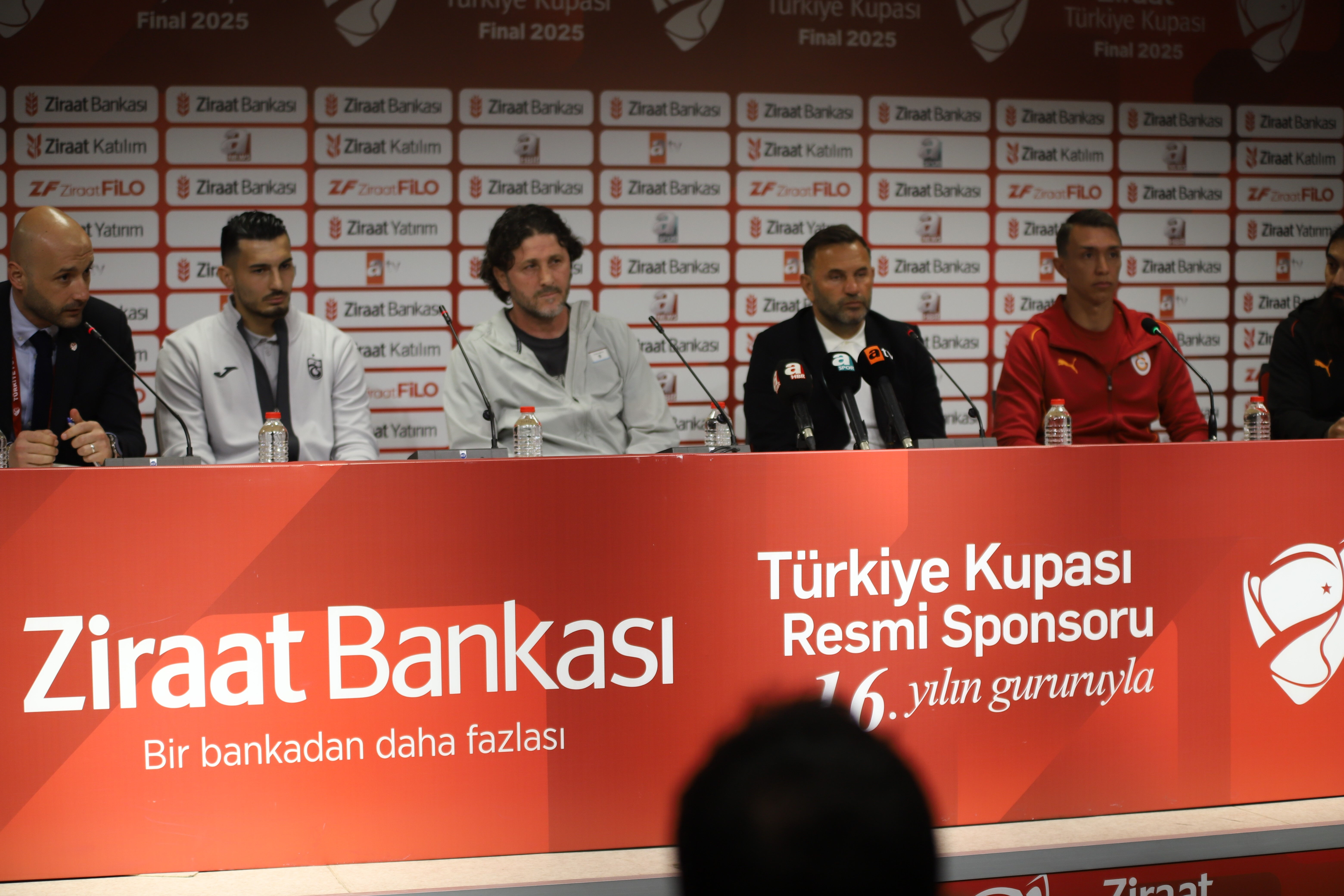 Trabzonspor-Galatasaray kupa derbisi öncesi Fatih Tekke'yi kızdıran soru - 1. Resim