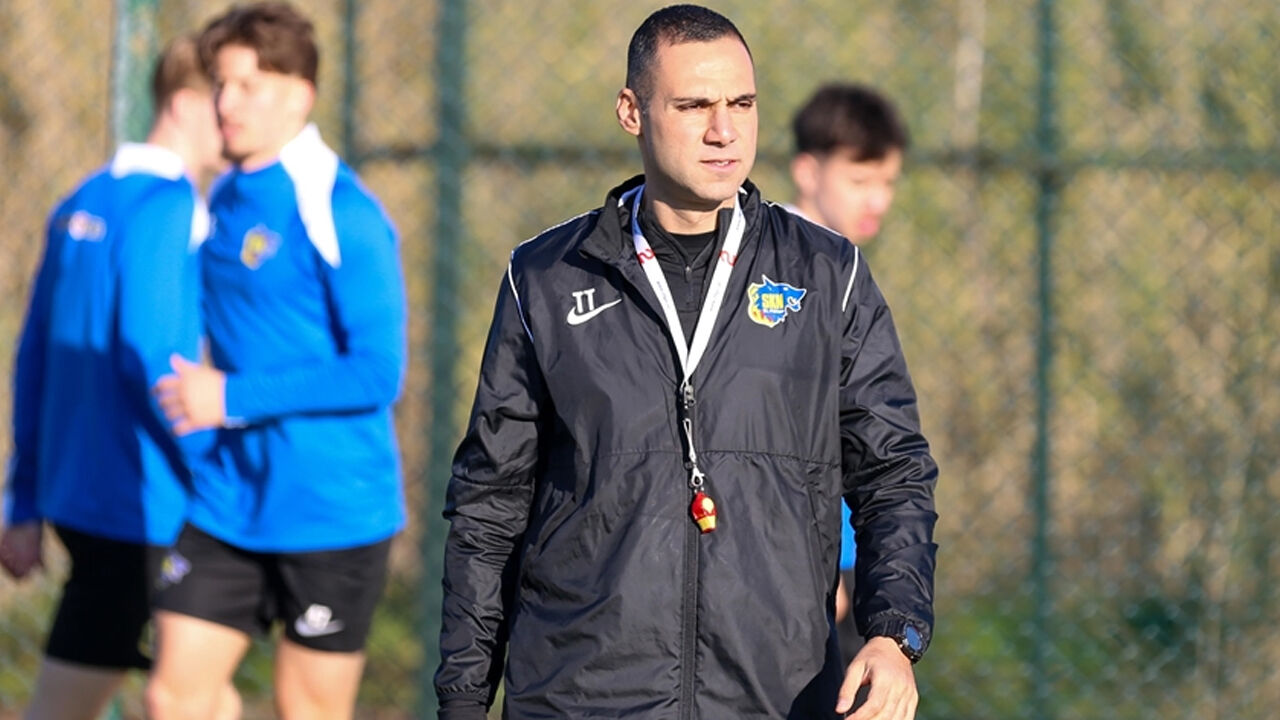 Türk teknik adam Avrupa'yı salladı! Takımı son sıralarda aldı, ilk 4'e soktu - 1. Resim