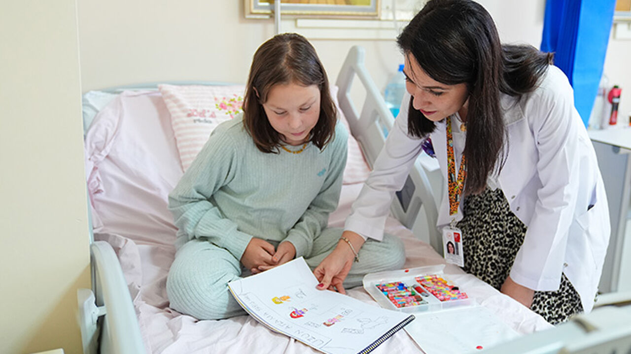 10 yıl içinde çocuk doktoru kalmayacak! Pediatride mezun sayısı dibe vurdu - 1. Resim