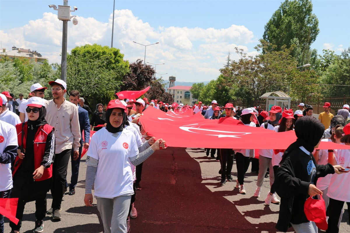 20 Mayıs okullar tatil mi, 18 Mayıs yarım gün mü? 19 Mayıs Resmi Tatili detayları - 1. Resim