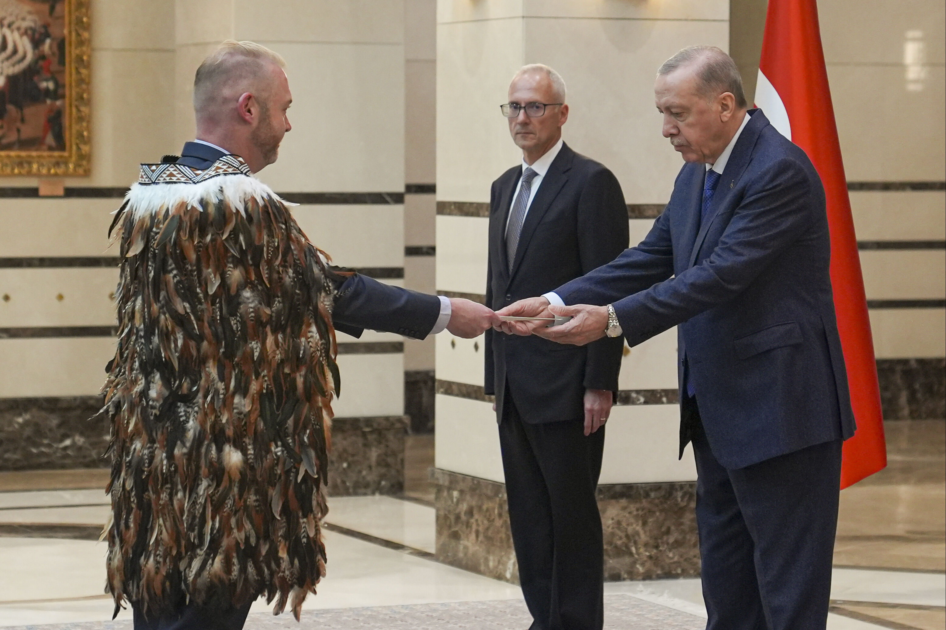 3 büyükelçiden güven mektubu... Erdoğan, ABD Büyükelçisi Barrack ile görüştü! - 2. Resim