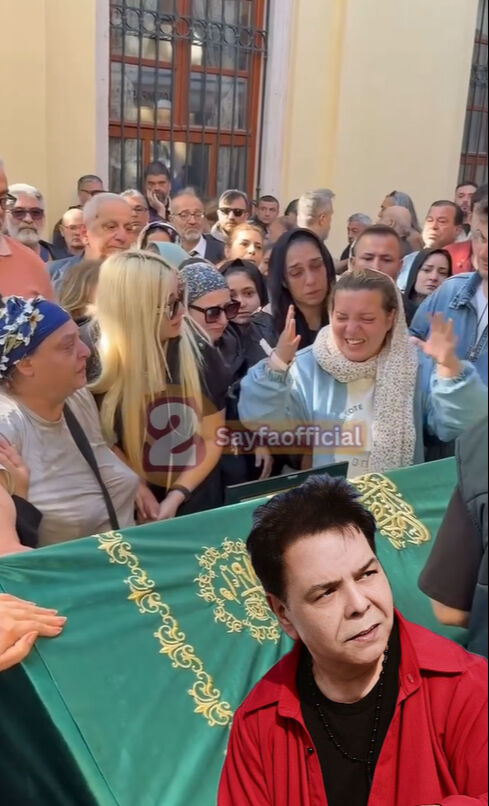 Balık Ayhan’ın cenazesinde eşi ve kızının feryadı yürek yaktı: O sözü herkesi ağlattı - 2. Resim