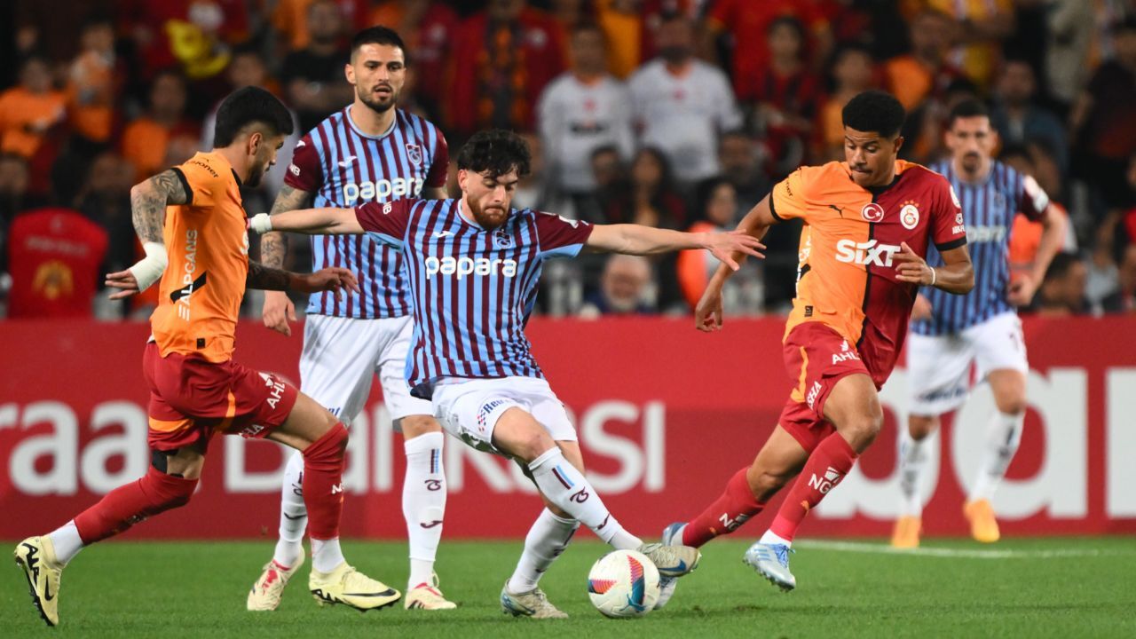 CANLI ANLATIM | Galatasaray - Trabzonspor CANLI ANLATIM | Galatasaray - Trabzonspor