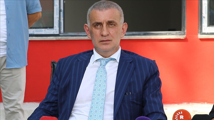Galatasaray taraftarından TFF Başkanı Hacıosmanoğlu'na tepki! - 1. Resim