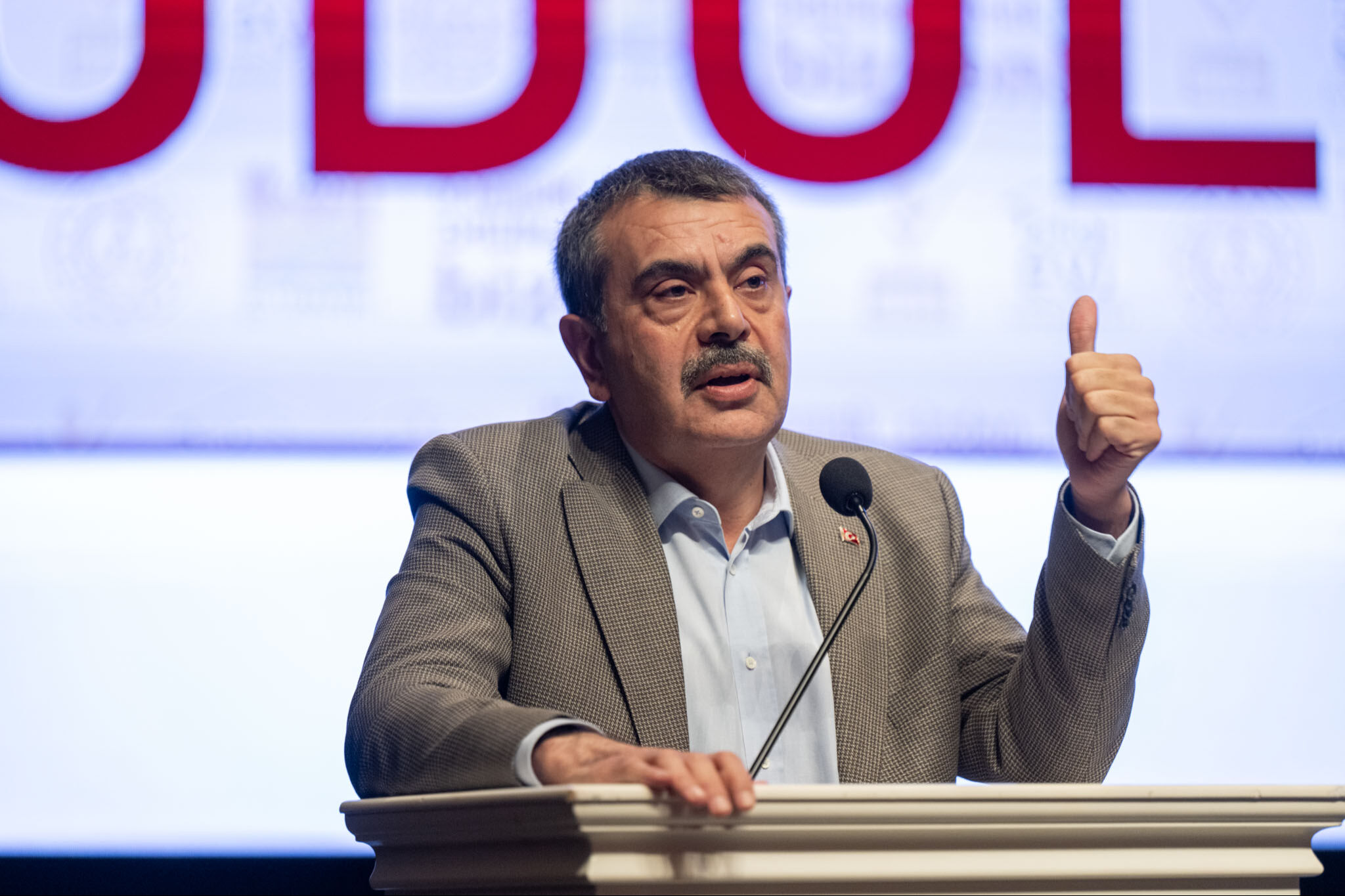 Gazetemizin gündeme getirdiği zorunlu eğitim tartışması sürüyor! Öneri havuzu kuruldu, binlerce görüş yağıyor - 2. Resim