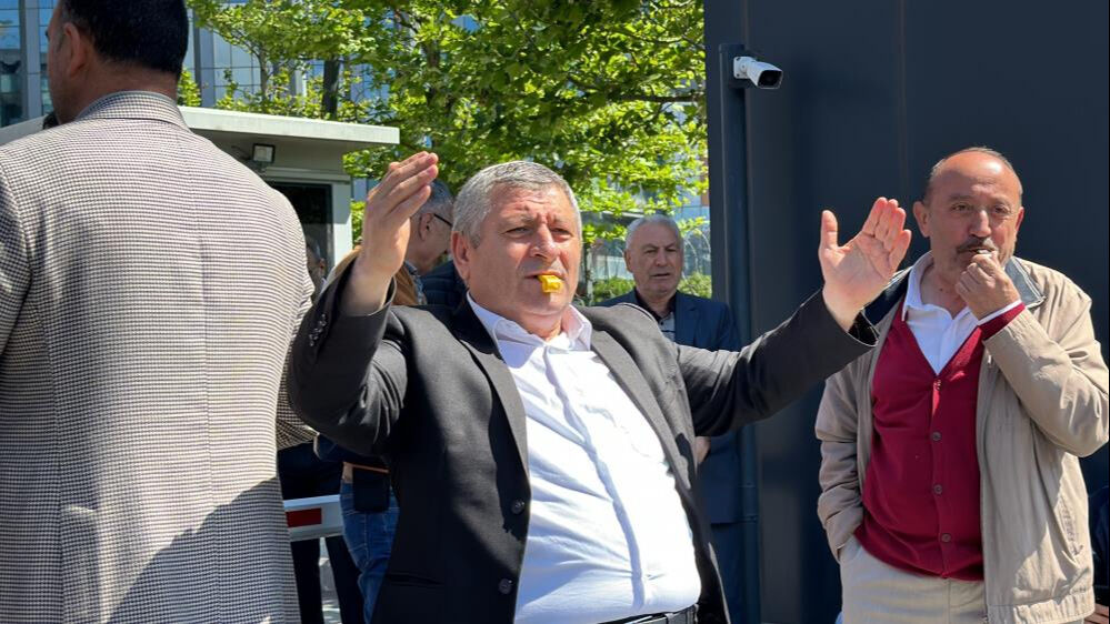 İBB mağduru taksicilerden CHP İl Başkanlığı binası önünde eylem! - 1. Resim