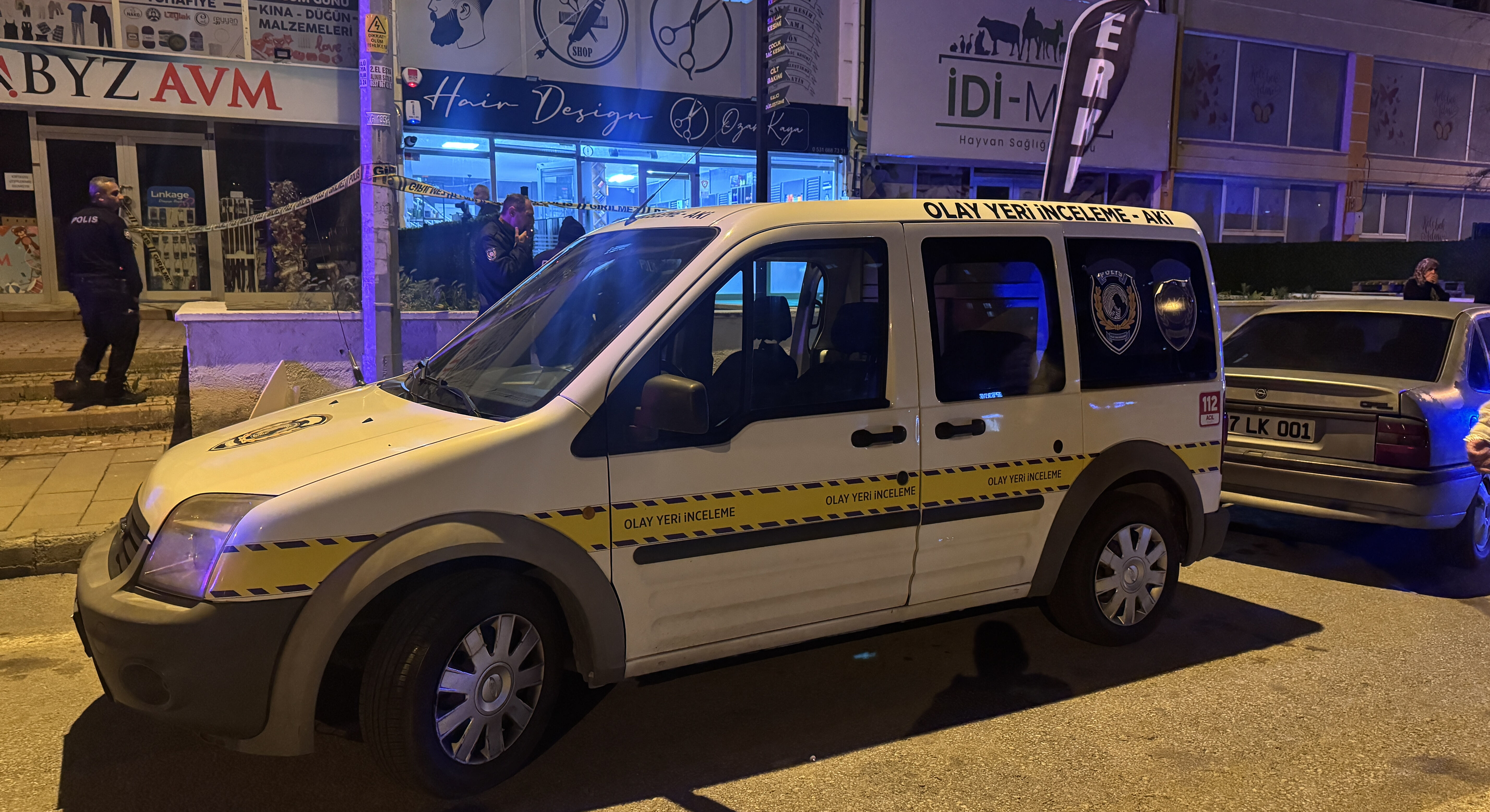 Kayseri'de berber dükkanında bıçaklı kavga: 2 kişi yaralandı - 1. Resim