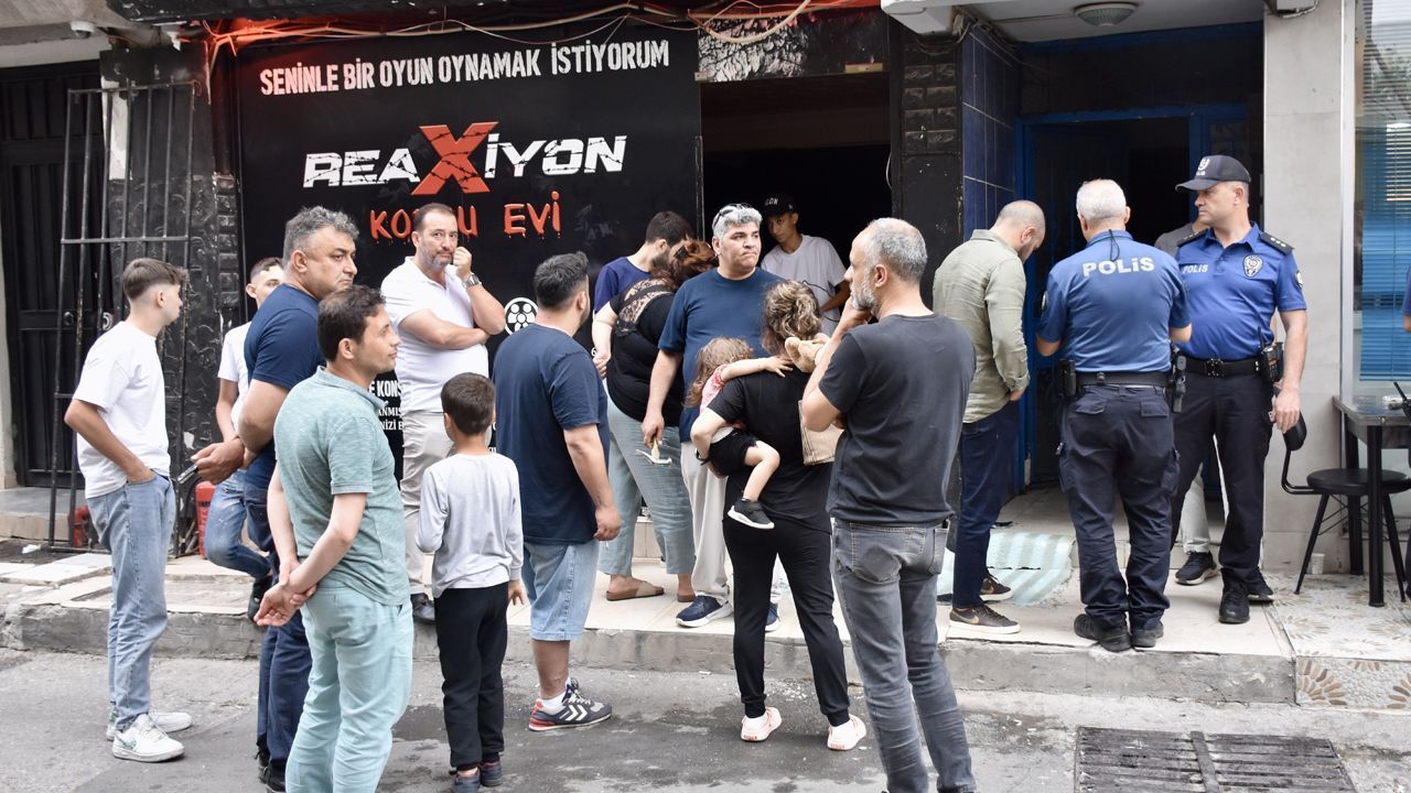 Korku evinde dehşeti yaşadılar! 3 kişi hastanelik oldu Korku evinde dehşeti yaşadılar! 3 kişi hastanelik oldu