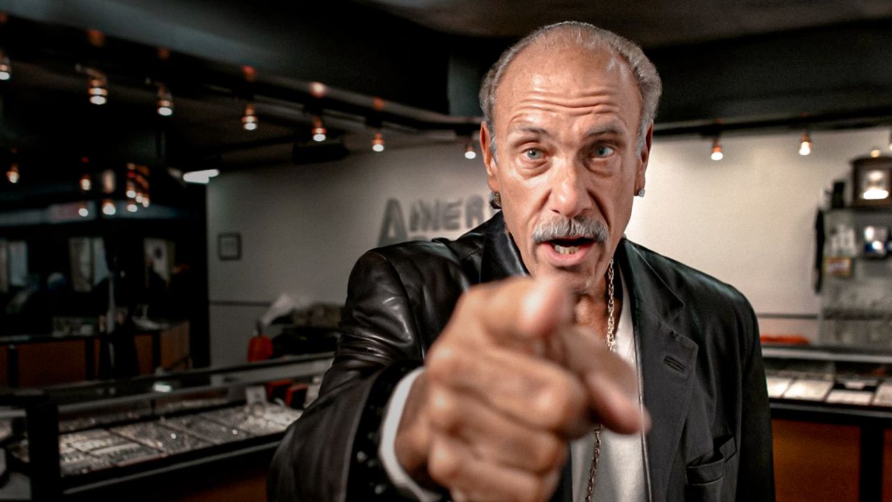 Les Gold öldü mü, hayatta mı? İkinci El Kralları Les Gold yaşıyor mu merak ediliyor! Les Gold öldü mü, hayatta mı? İkinci El Kralları Les Gold yaşıyor mu merak ediliyor!