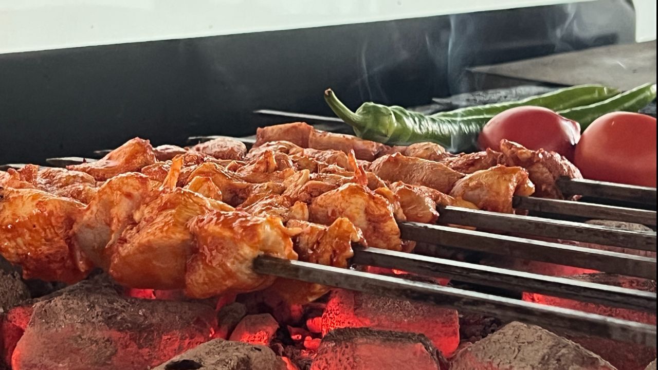 Mangal sezonu açıldı, uzmanı uyardı: Sağlığınızı riske etmeyin! Mangal yaparken yapılan bu hata kansere davetiye çıkarıyor! Mangal sezonu açıldı, uzmanı uyardı: Sağlığınızı riske etmeyin! Mangal yaparken yapılan bu hata kansere davetiye çıkarıyor!