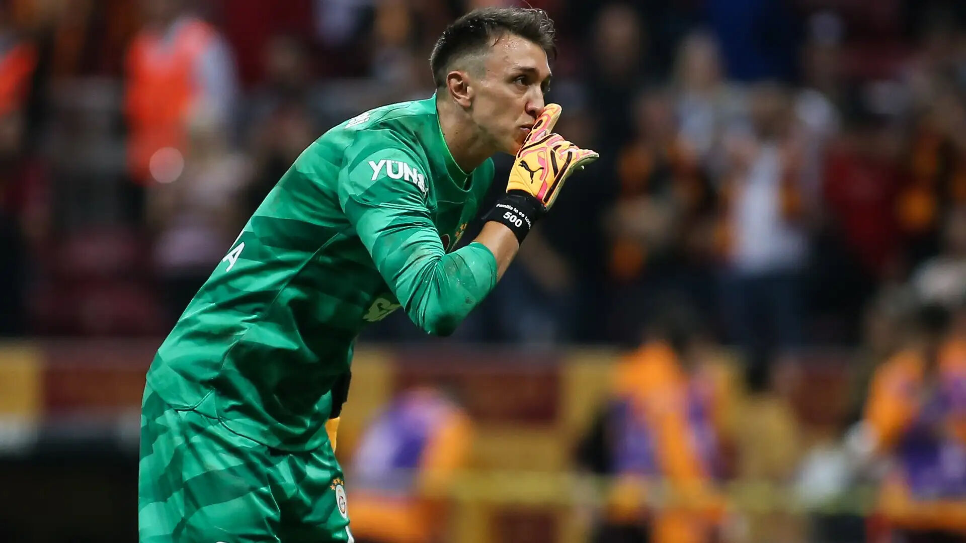 Muslera'dan tarihi başarı! Bülent Korkmaz'ın rekoruna ortak oldu - 1. Resim