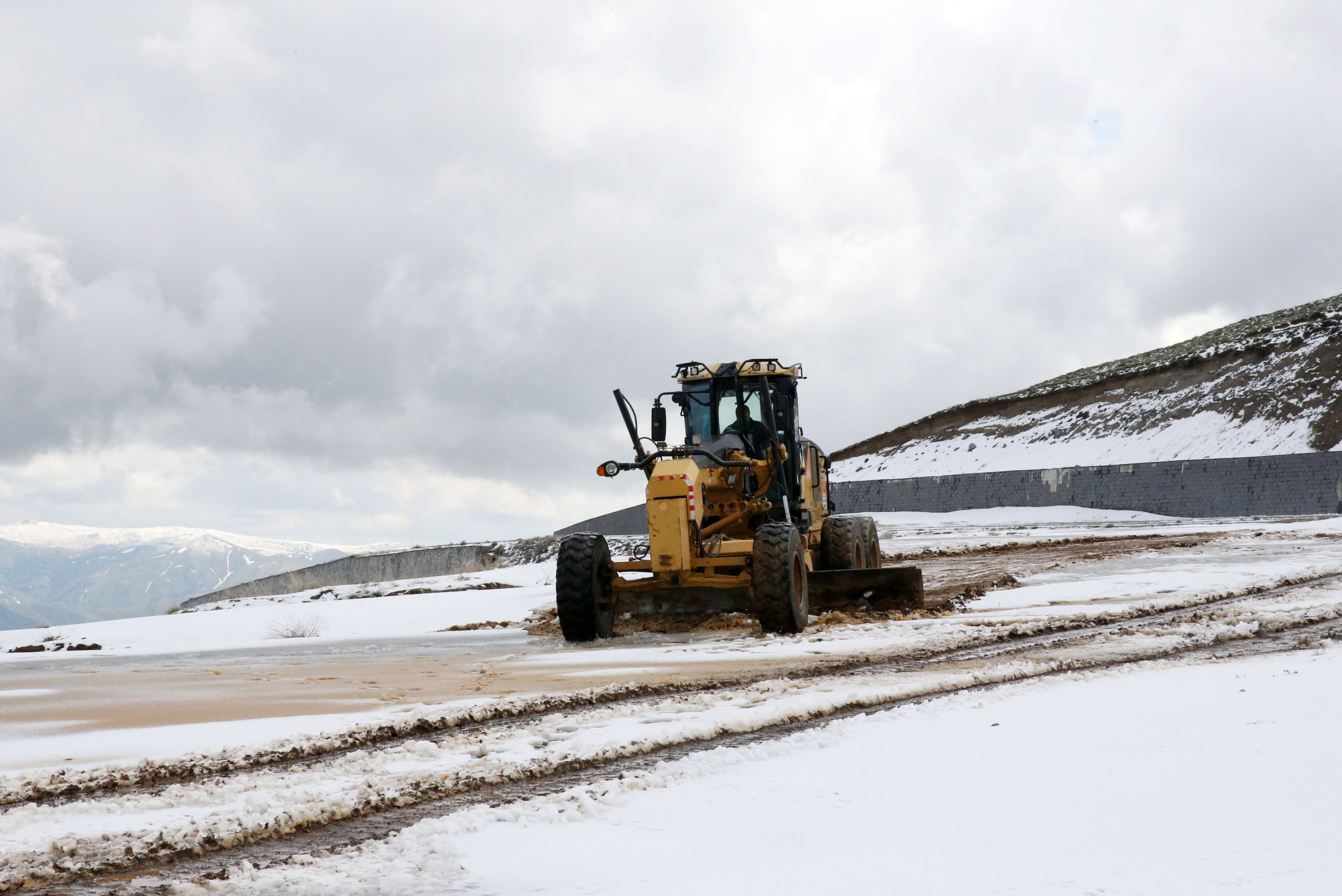 3 kente mayıs ayında kar yağdı: Vatandaş şaşkın - 3. Resim