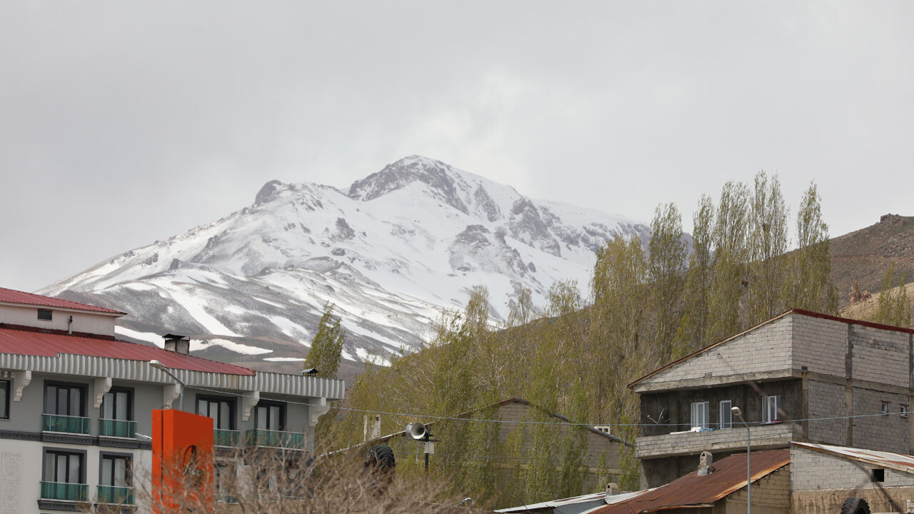 3 kente mayıs ayında kar yağdı: Vatandaş şaşkın - 2. Resim