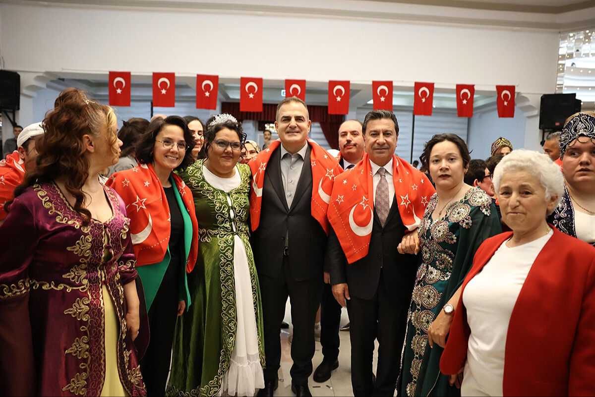 Engellilere kına yakıp askere uğurladılar: Vatan sevgisi engel tanımaz! - 3. Resim