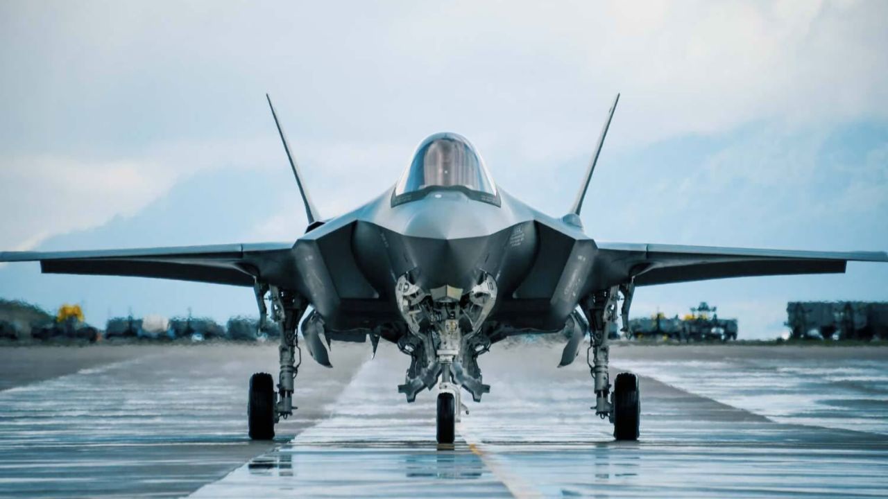 İsrail satma diye yalvardı! F-35'li Türkiye bölgede dengeleri sarsar İsrail satma diye yalvardı! F-35'li Türkiye bölgede dengeleri sarsar