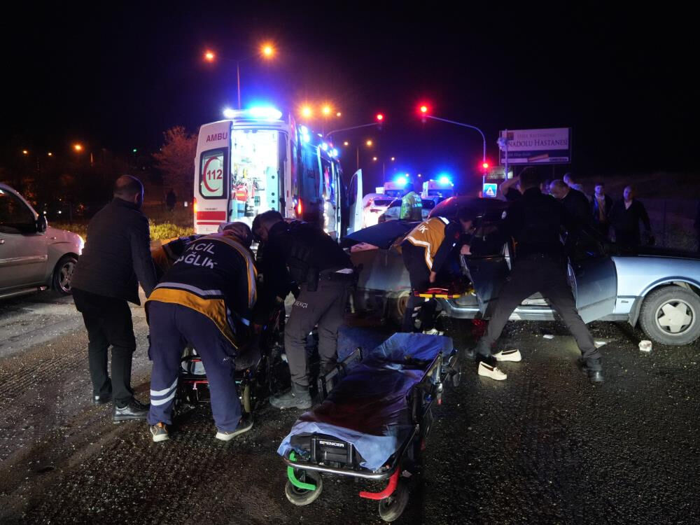 Kastamonu'da zincirleme kaza! 9 kişi hastanelik oldu - 1. Resim