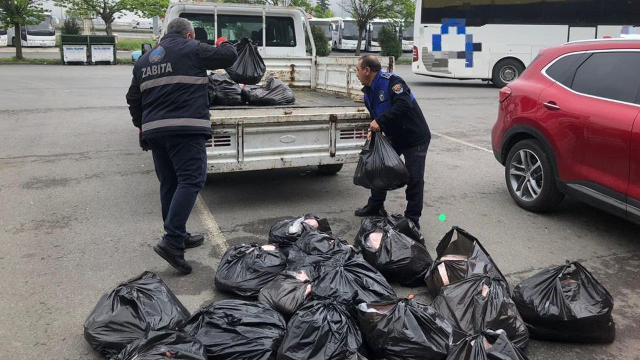 Samsun'da halk sağlığına ciddi risk! 500 kilo iç yağı ele geçirildi Samsun'da halk sağlığına ciddi risk! 500 kilo iç yağı ele geçirildi