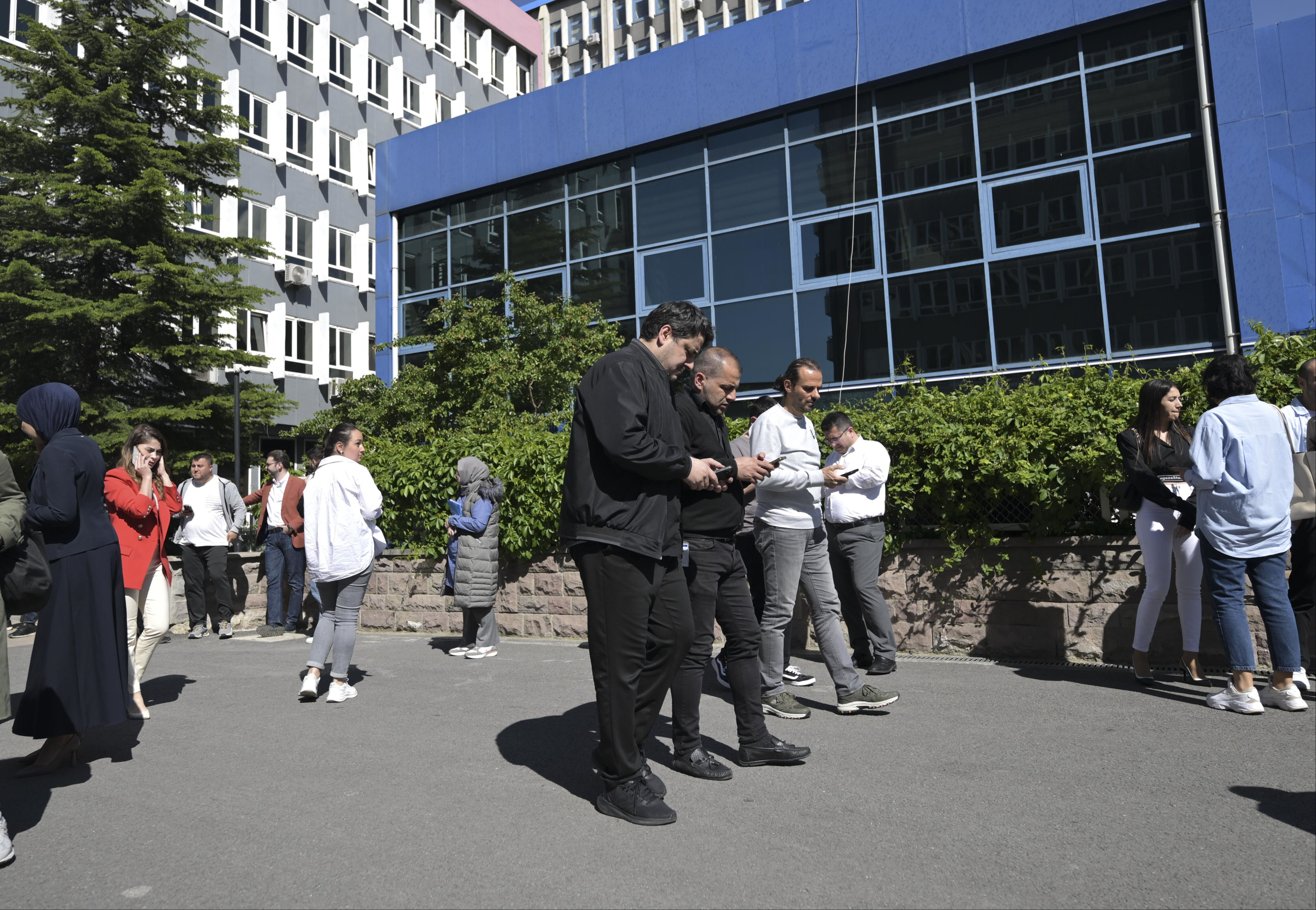 SON DAKİKA.... Konya Kulu'da şiddetli deprem! Ankara, Kayseri ve çevre illerde hissedildi