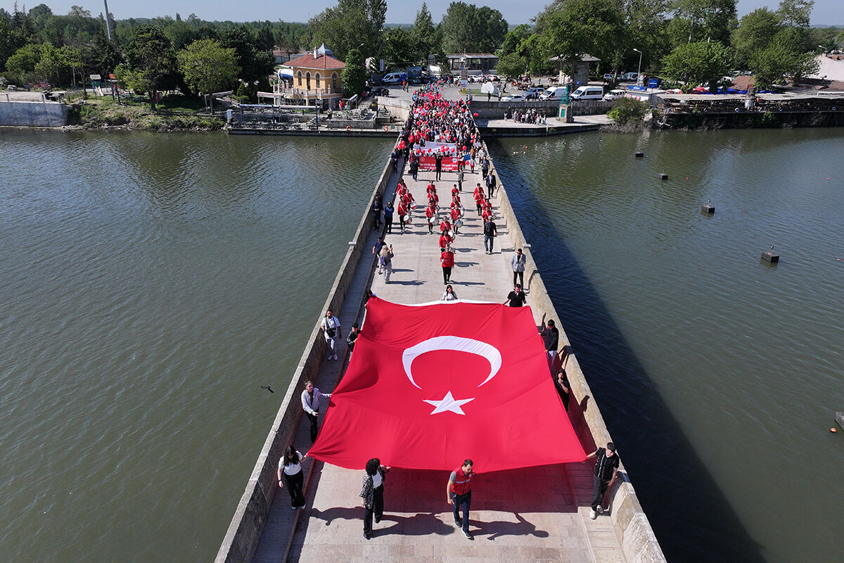 Türkiye aile için yürüdü! Nikahlar kıyıldı, çocuklar eğlendi... Aile Haftası böyle başladı - 7. Resim