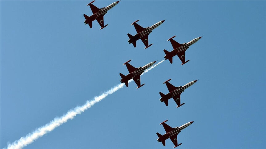 19 Mayıs SOLOTÜRK ve Türk Yıldızları gösterisi saat kaçta, nerede? 2025 19 Mayıs gösteri programı - 3. Resim