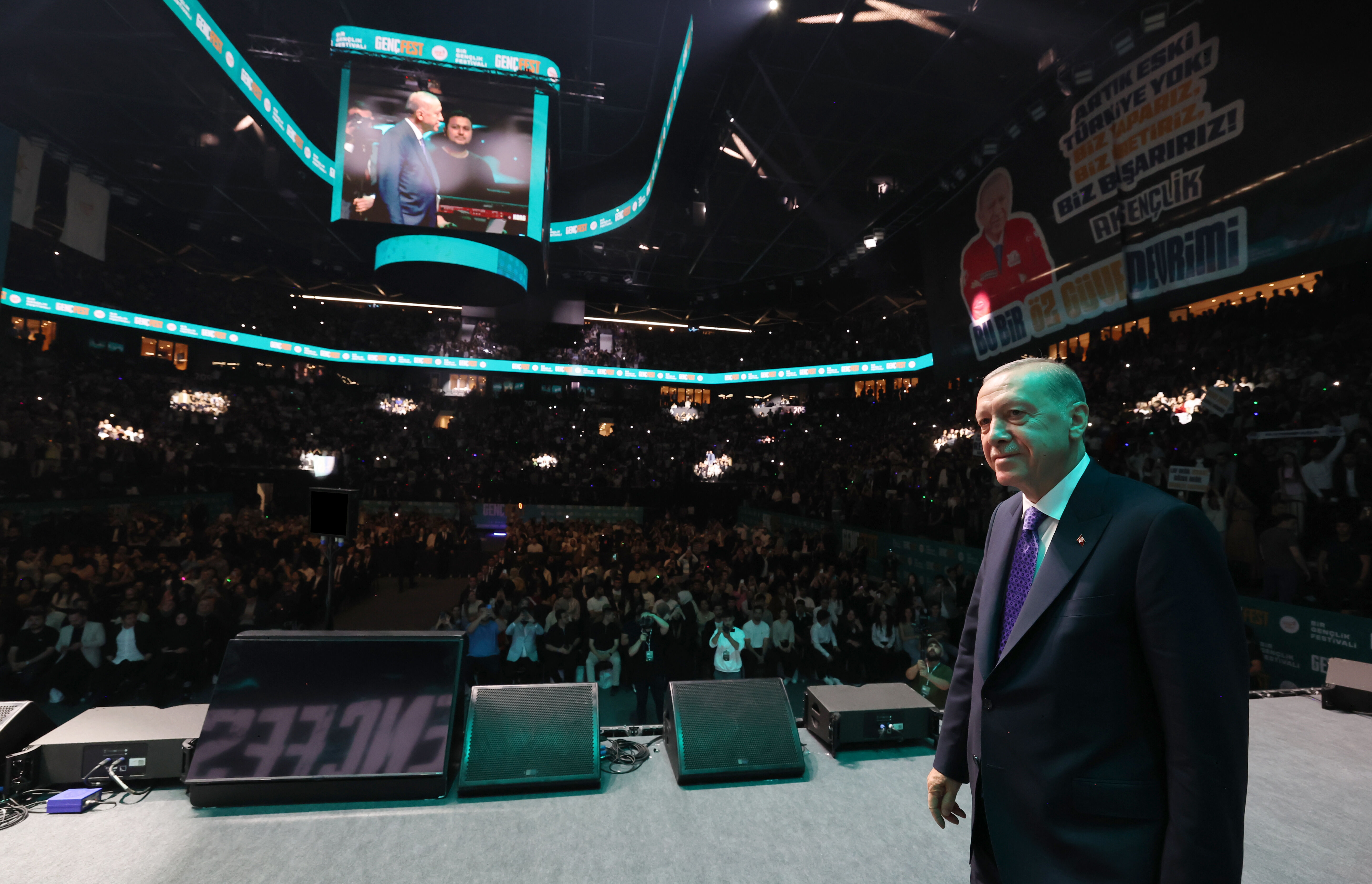 Cumhurbaşkanı Erdoğan'dan gençlere en güzel hediye: