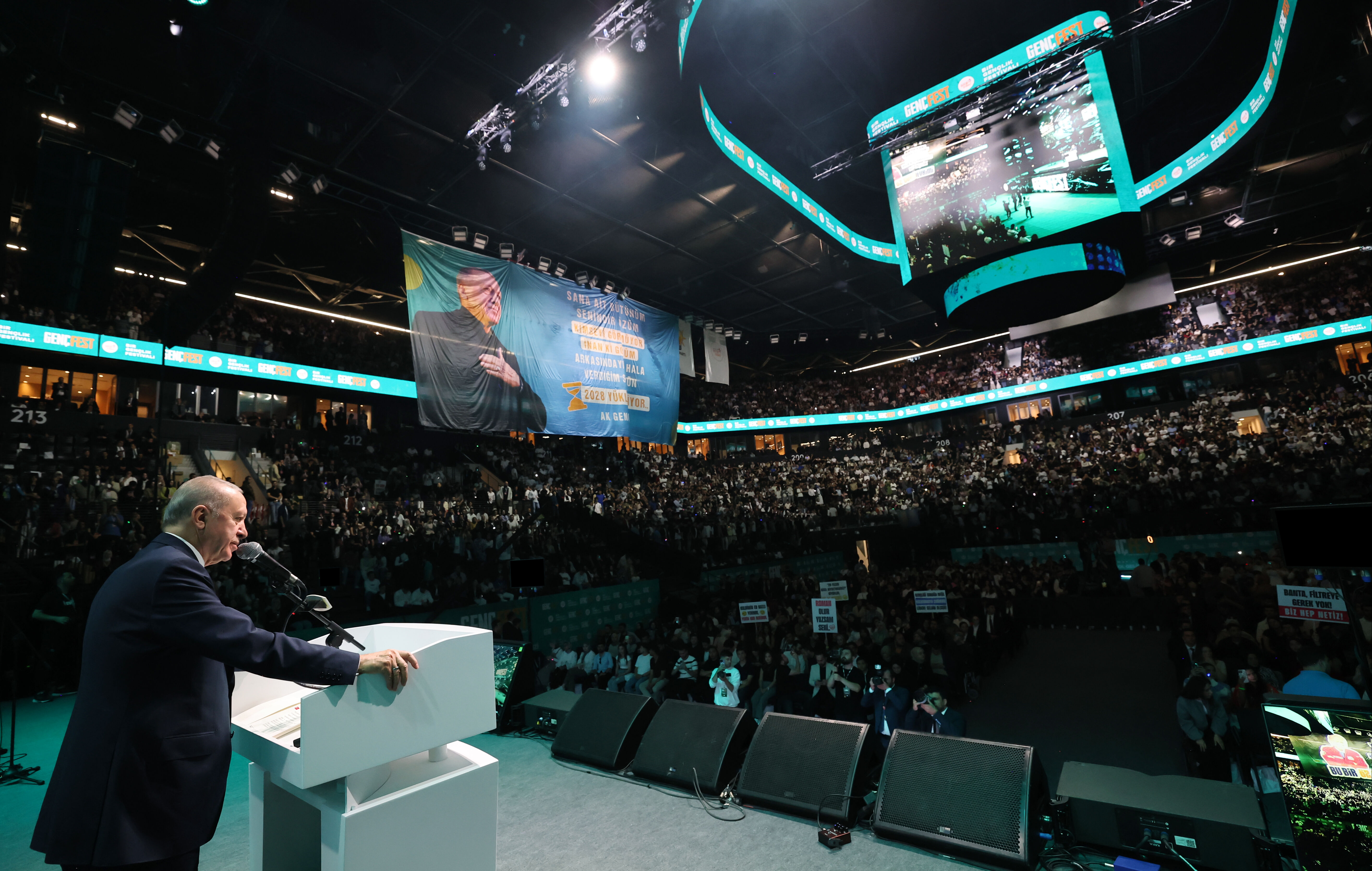 Cumhurbaşkanı Erdoğan'dan gençlere en güzel hediye: