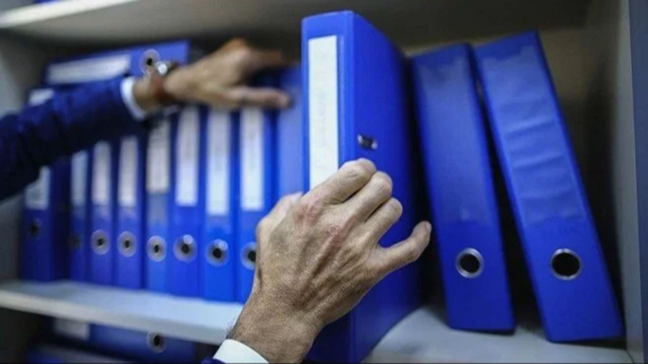 Karar Resmi Gazete'de! Bu yaşın üzerindekiler memur olamayacak Karar Resmi Gazete'de! Bu yaşın üzerindekiler memur olamayacak