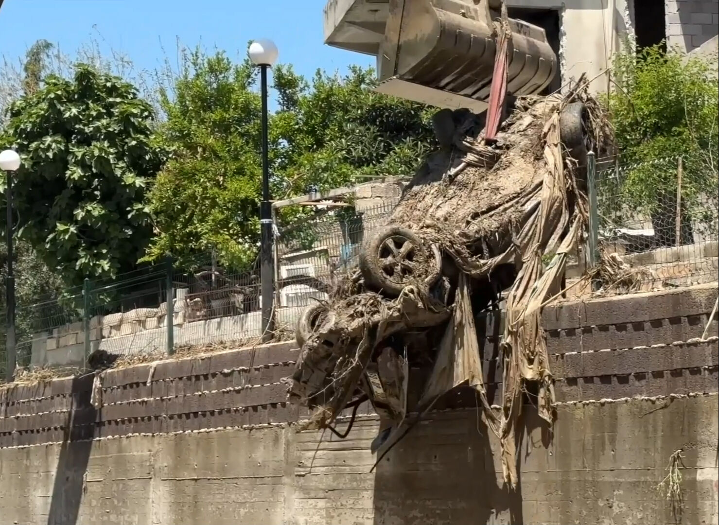 Osmaniye'de hava aydınlandı, afetin boyutu ortaya çıktı - 1. Resim