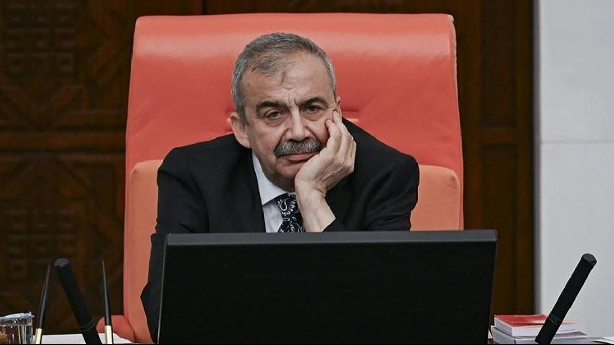 Yakın dostu Sırrı Süreyya Önder'i kaybeden Sezen Aksu ile ilgili olay iddia: Yaptığı herkesi şoke etti - 3. Resim