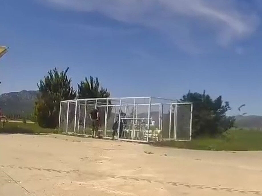 Belediye ekipleri neye uğradığını şaşırdı! Tepkilerini davul zurnayla gösterdiler, kararı oynayarak verdiler - 3. Resim