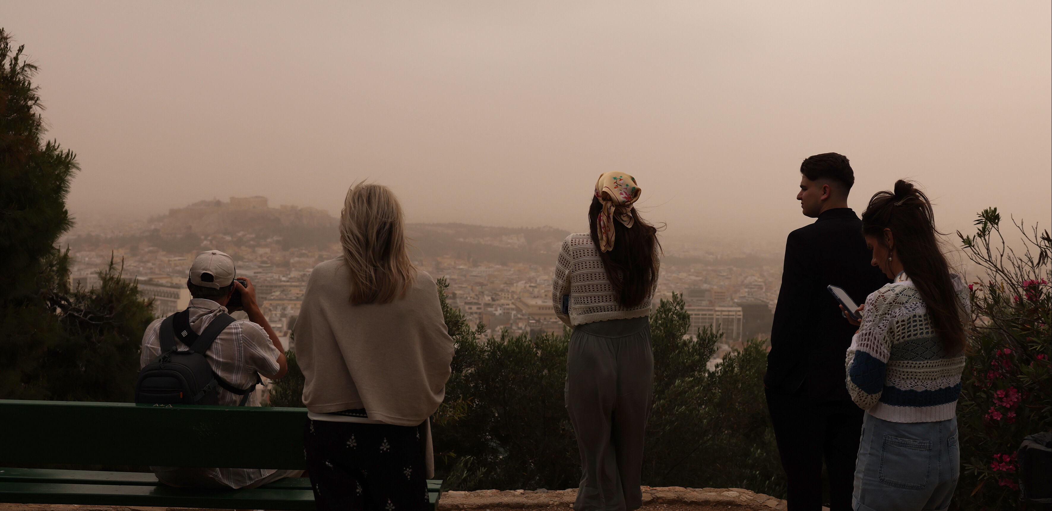 Bir anda gökyüzünü kapladı, kimse inanamadı! Komşuda şaşırtan an - 2. Resim