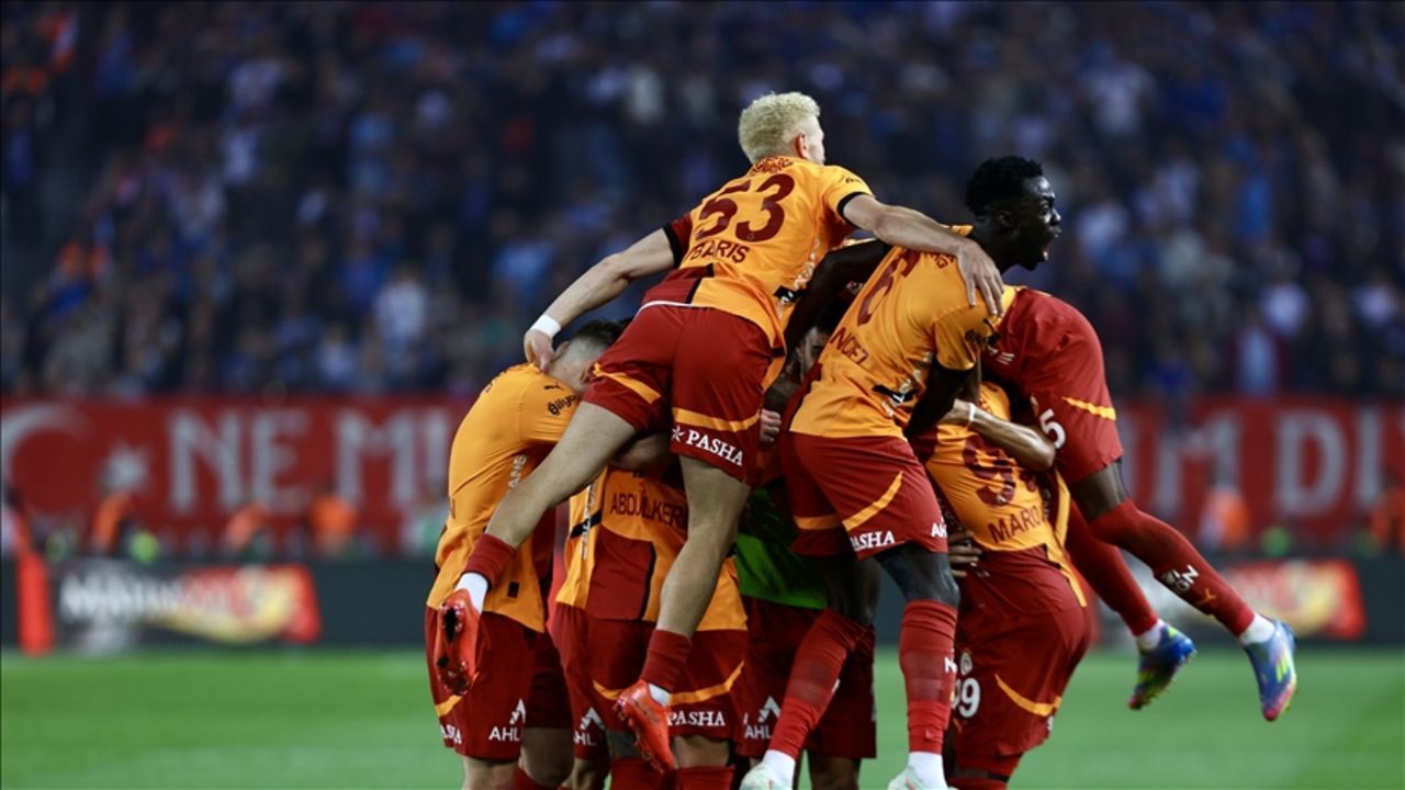Galatasaray Kayserispor'a yenilirse şampiyon olur mu? GS şampiyonluk ihtimali Galatasaray Kayserispor'a yenilirse şampiyon olur mu? GS şampiyonluk ihtimali